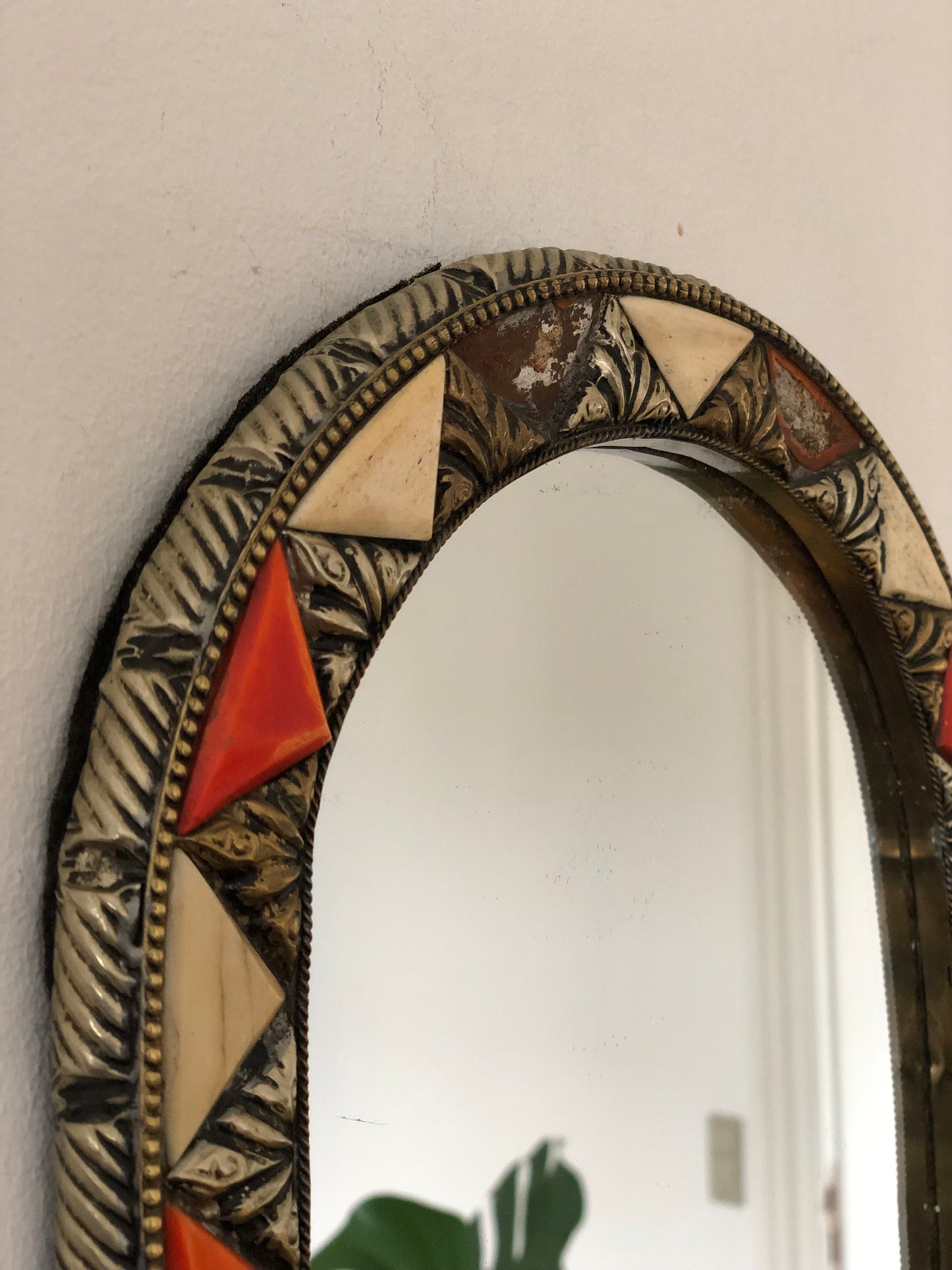 Vintage Arched Wall Mirror – Spanish, Hollywood Regency, Moroccan-inspired 1960s