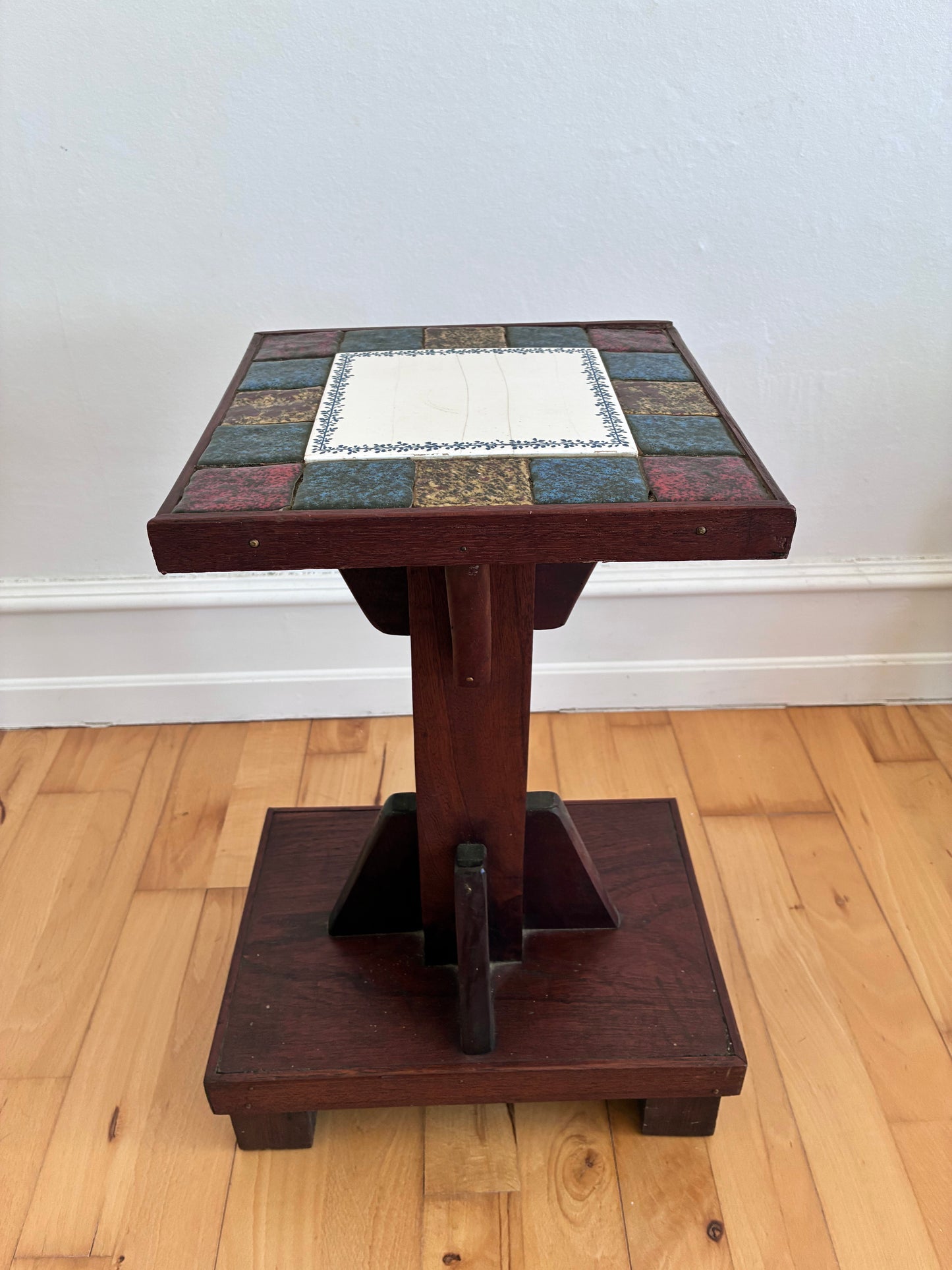 Vintage Arts and Crafts Tile-Top Side Table / Plant Stand