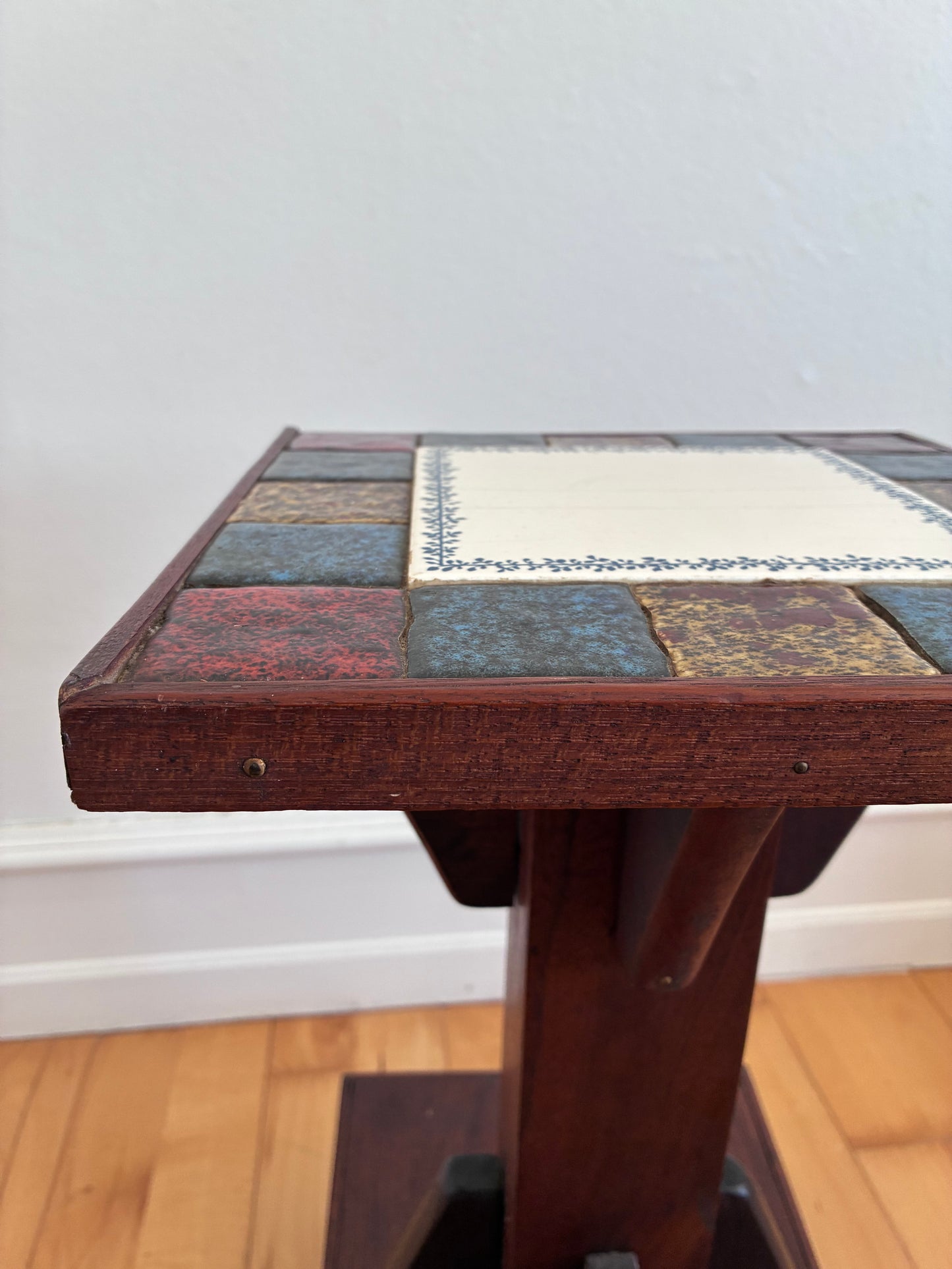 Vintage Arts and Crafts Tile-Top Side Table / Plant Stand