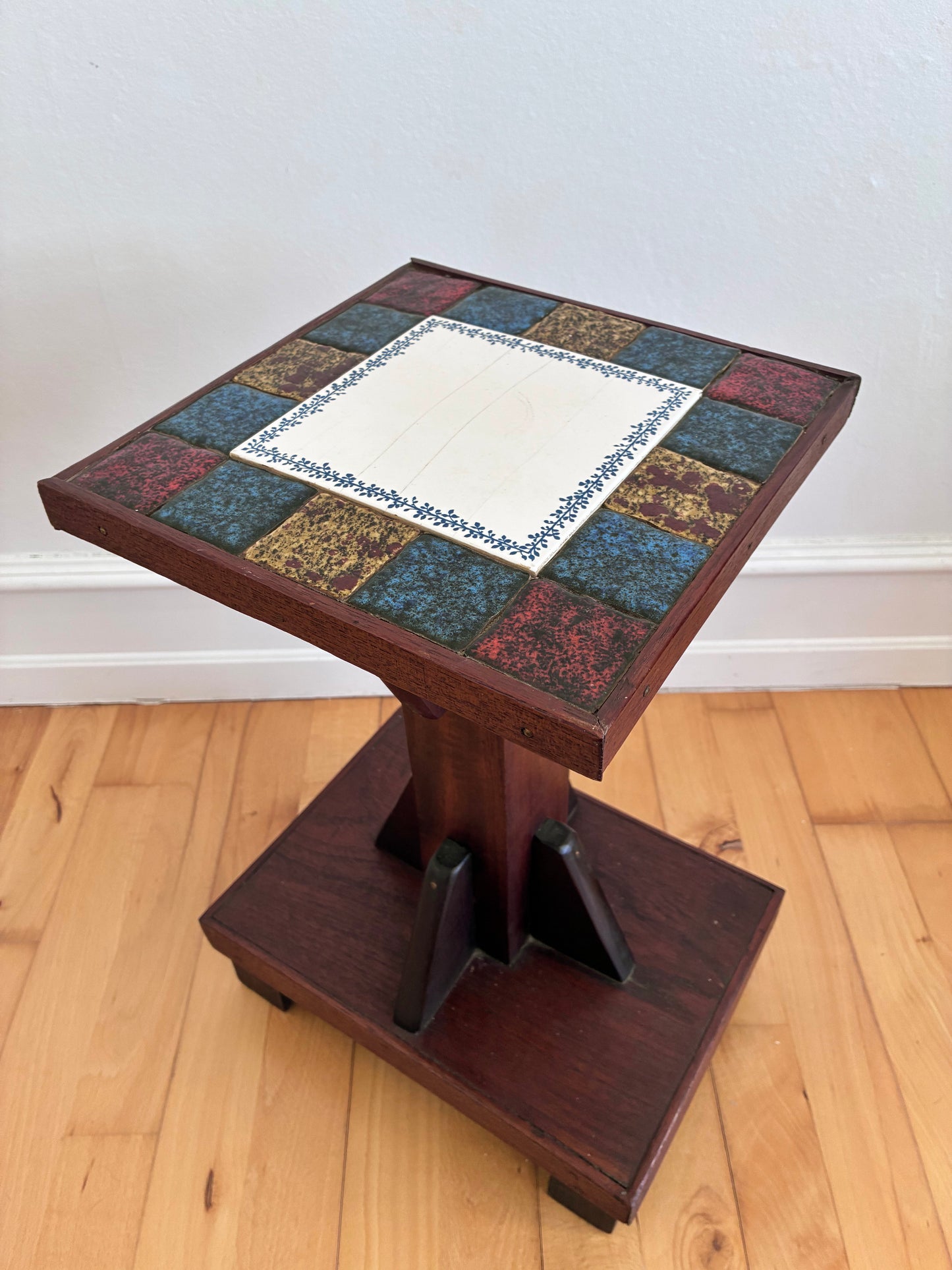 Vintage Arts and Crafts Tile-Top Side Table / Plant Stand