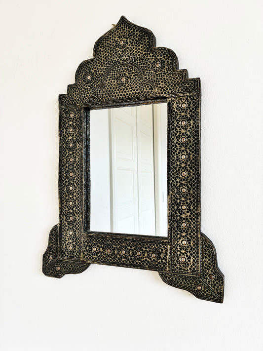 Vintage Moroccan Moorish Wall Mirror, Ornate Brass-Tone Metalwork, Late 20th Century