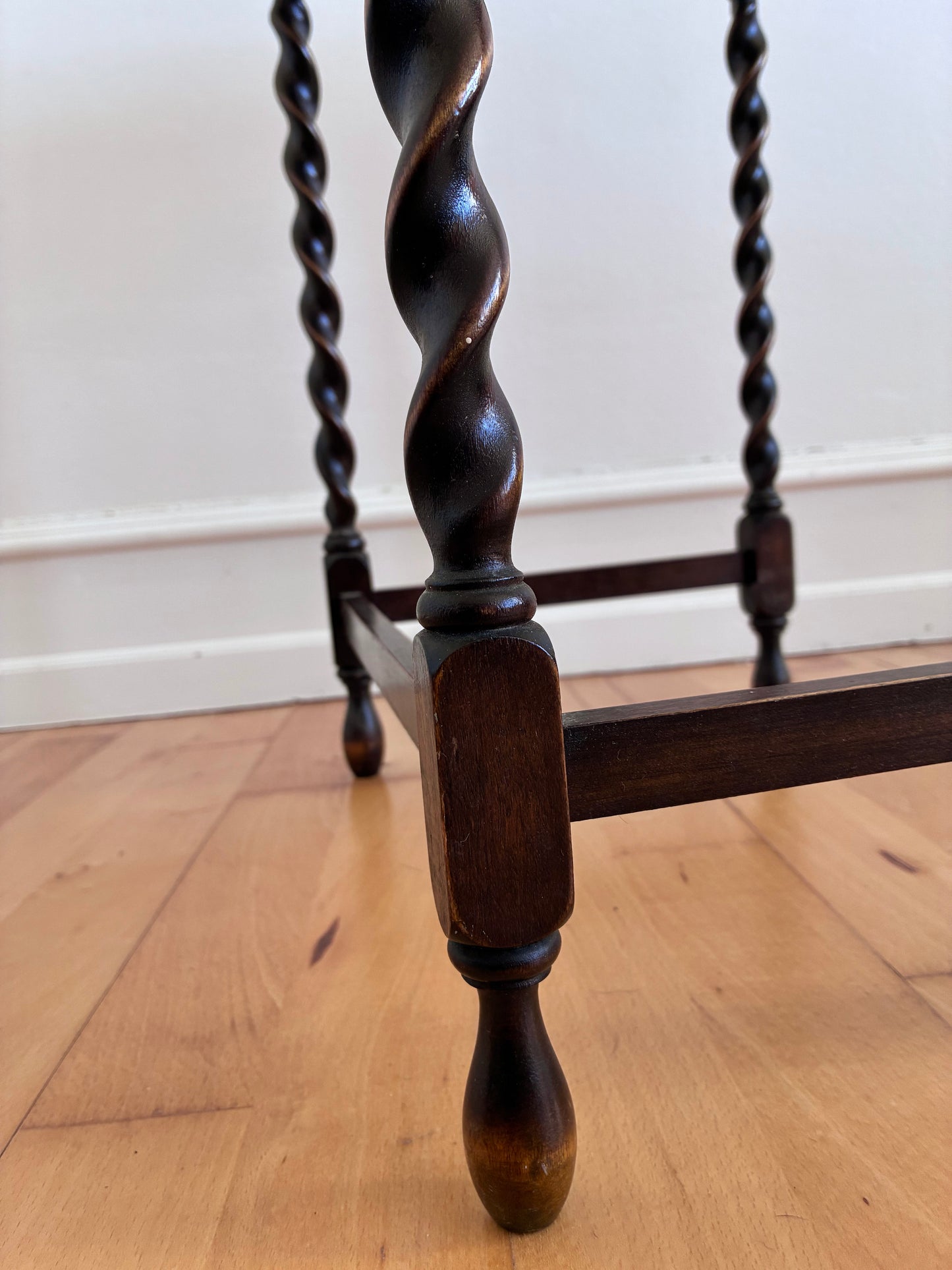 Vintage Set of 3 Barley Twist Walnut Nesting Side Tables, English 1940s