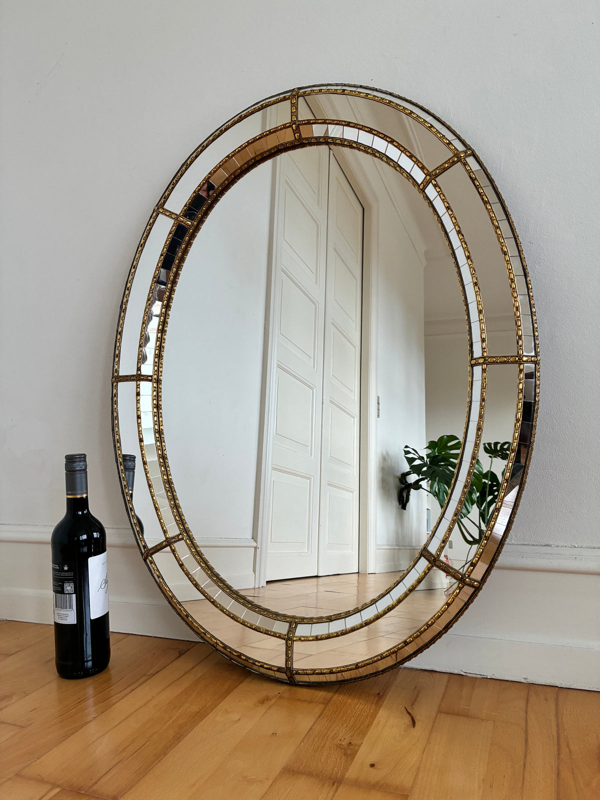Vintage Spanish Venetian-Style Wall Mirror, Oval, Brass, 1980s Hollywood Regency