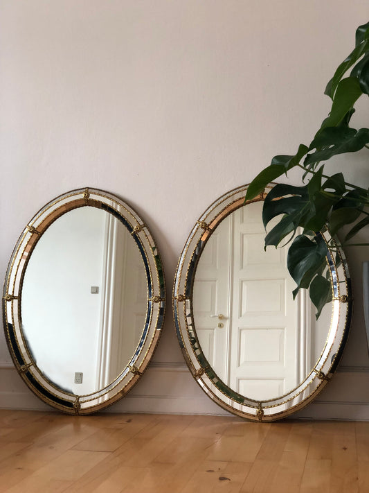 A Pair of Vintage Venetian Oval Mirror Hollywood Regency in Gold Spain 1990s