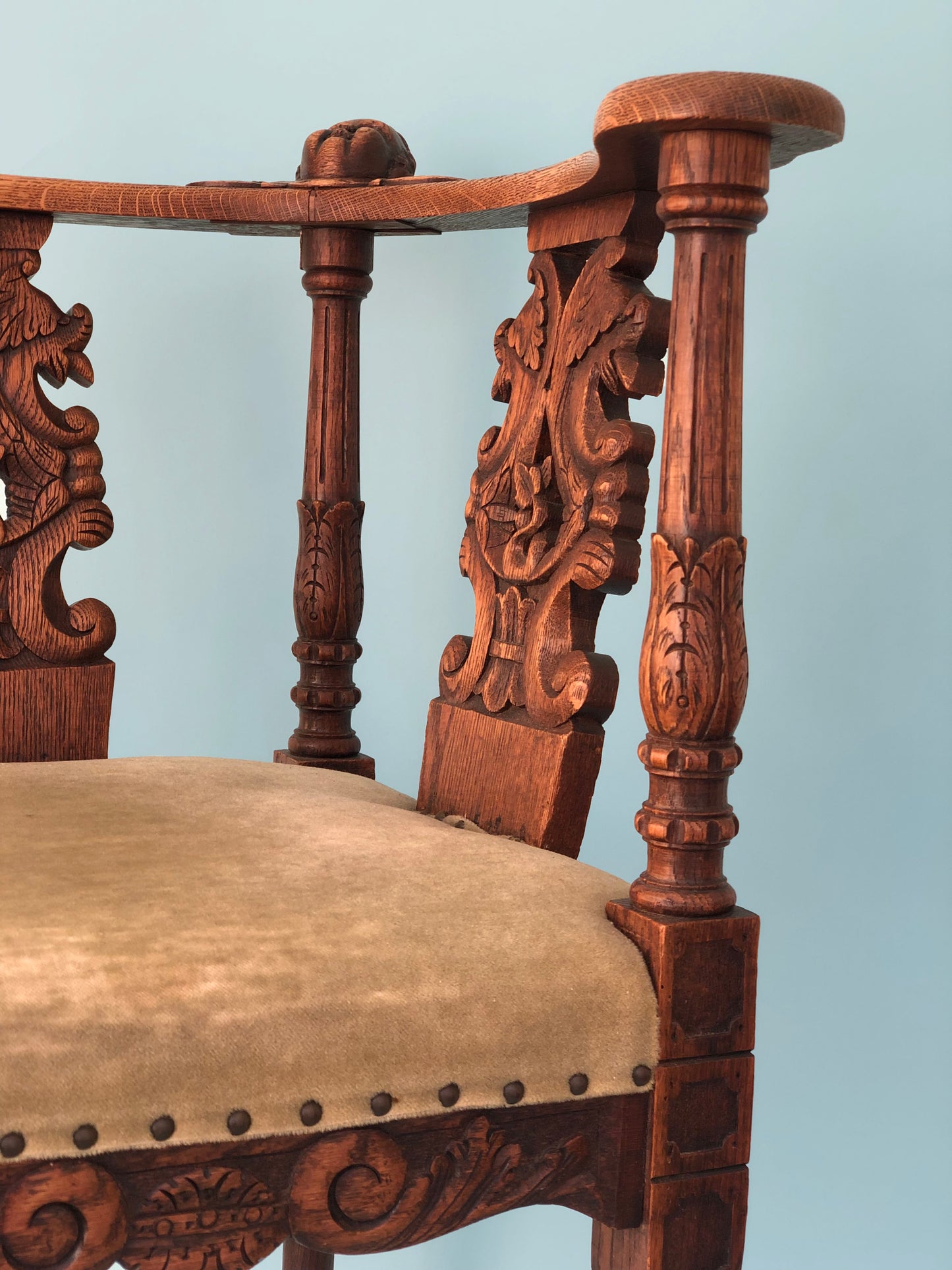 Victorian Carved Oak Corner Chair Cherub Head 1920s