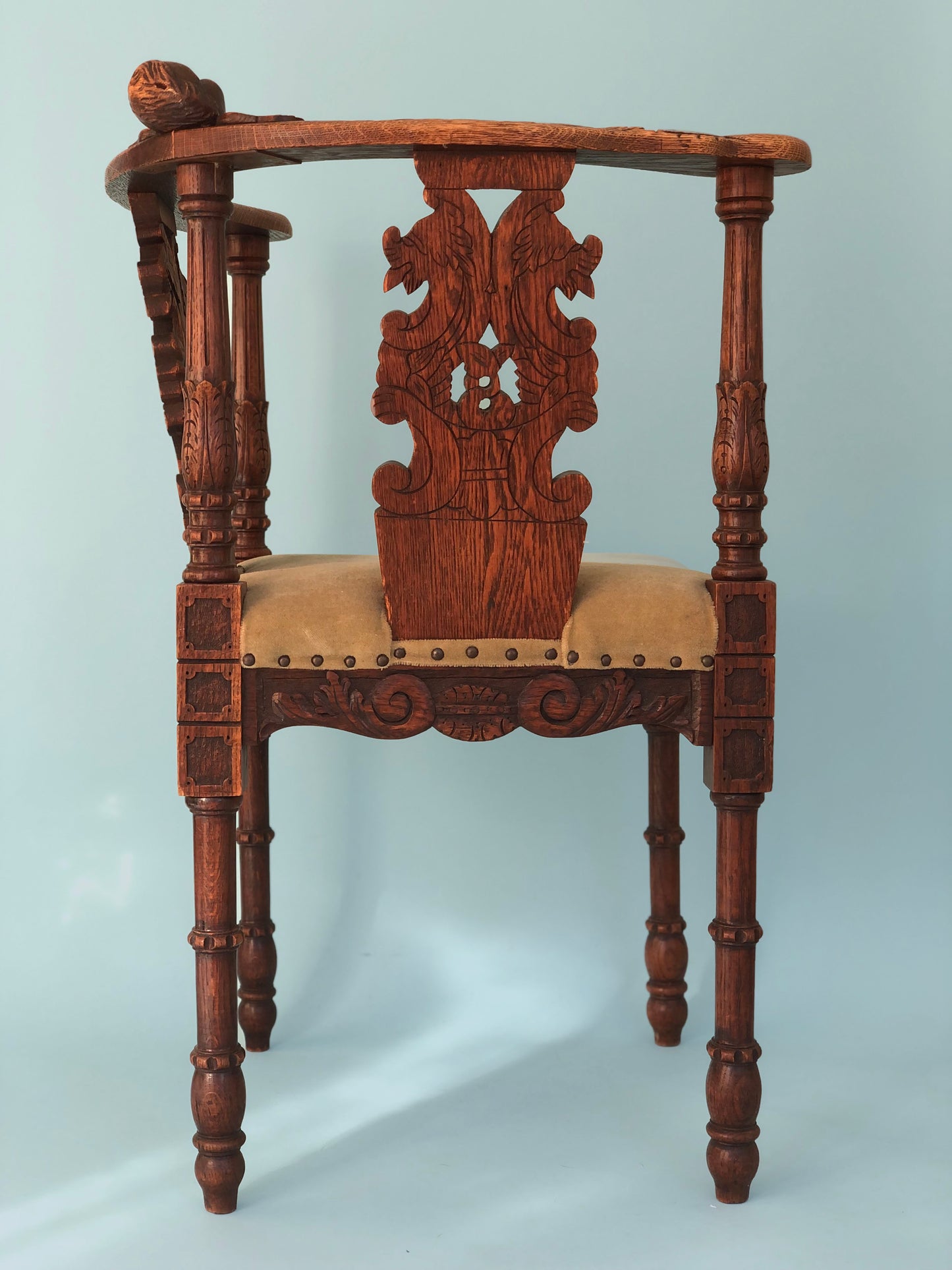 Victorian Carved Oak Corner Chair Cherub Head 1920s