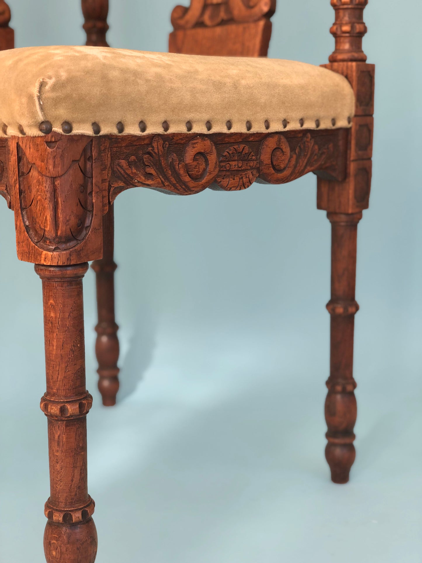 Victorian Carved Oak Corner Chair Cherub Head 1920s